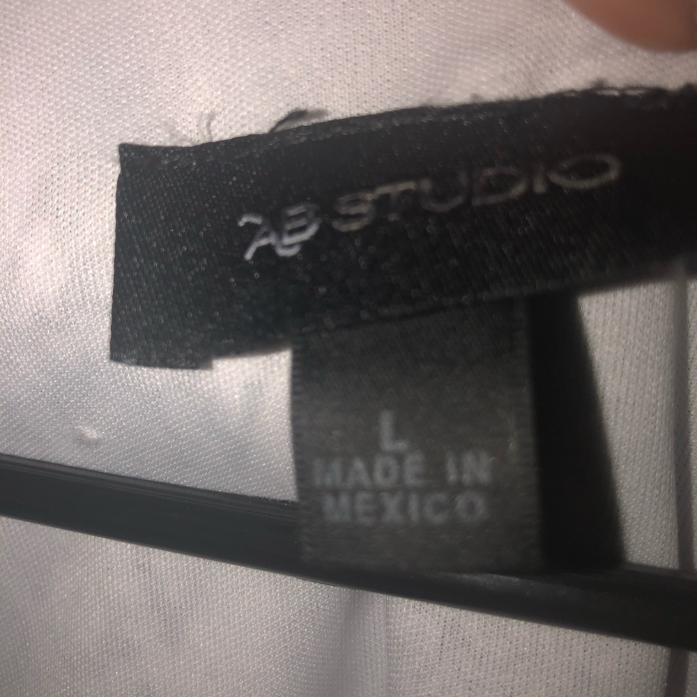 Blouse - Picture 2 of 2
